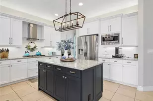 2756 Crystal Way, Naples, FL 34119 - Photo 21