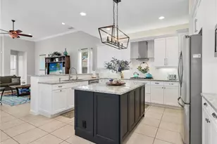 2756 Crystal Way, Naples, FL 34119 - Photo 19