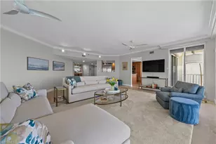 8111 Bay Colony Dr, Naples, FL 34108 - Photo 11