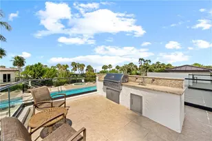 8111 Bay Colony Dr, Naples, FL 34108 - Photo 37