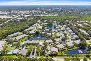 757 Wiggins Lake Dr, Naples, FL 34110 - Photo 33