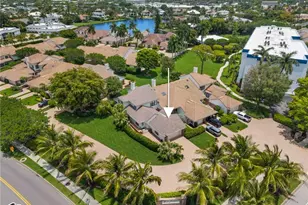 4008 Crayton Rd, Naples, FL 34103 - Photo 37