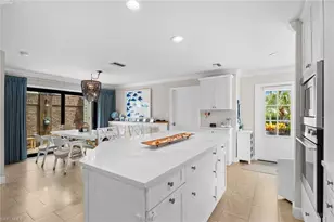 4008 Crayton Rd, Naples, FL 34103 - Photo 7