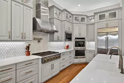 8709 Cavano St, Naples, FL 34119 - Photo 9