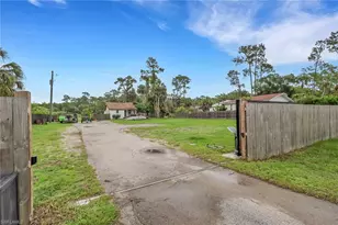 341 Golden Gate Blvd E, Naples, FL 34120 - Photo 25