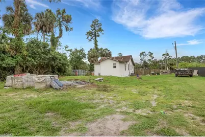 341 Golden Gate Blvd E, Naples, FL 34120 - Photo 23