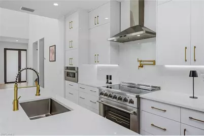 3384 Canal St, Naples, FL 34112 - Photo 9