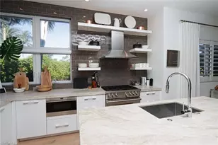 675 2nd St S, Naples, FL 34102 - Photo 9