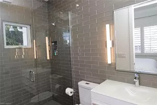 675 2nd St S, Naples, FL 34102 - Photo 21
