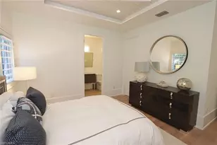 675 2nd St S, Naples, FL 34102 - Photo 23