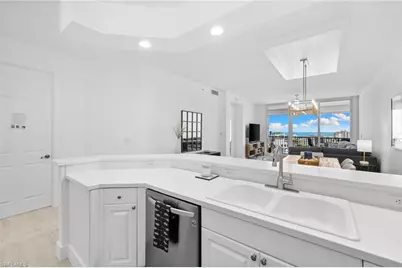 400 Flagship Dr #1104, Naples, FL 34108 - Photo 9