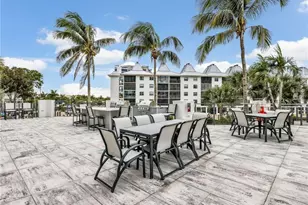 400 Flagship Dr, Naples, FL 34108 - Photo 43