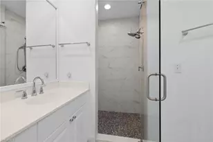 400 Flagship Dr, Naples, FL 34108 - Photo 17