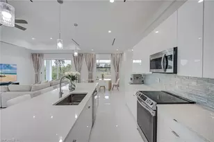 2662 36th Ave SE, Naples, FL 34117 - Photo 11