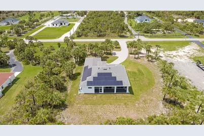 2662 36th Ave SE, Naples, FL 34117 - Photo 39