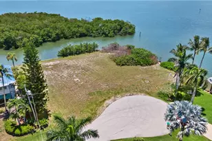 429 San Juan Ave, Naples, FL 34113 - Photo 11