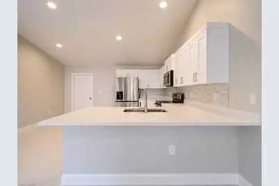 2909 15th St SW, Lehigh Acres, FL 33976 - Photo 9