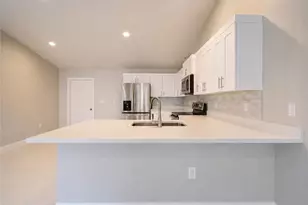2909 15th St SW, Lehigh Acres, FL 33976 - Photo 9