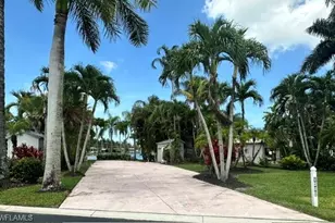 1404 Pearl Lake Point, Naples, FL 34114 - Photo 1