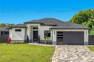 2905 4th St W, Lehigh Acres, FL 33971 - Photo 7