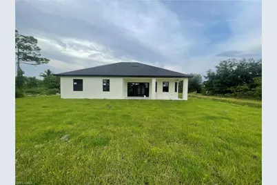 3401 41st St SW, Lehigh Acres, FL 33976 - Photo 9