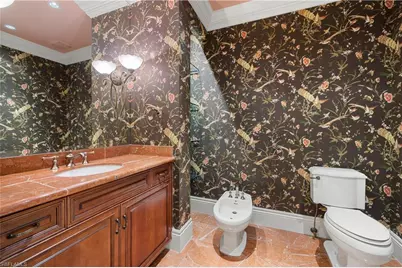 1400 Gulf Shore Blvd N #201, Naples, FL 34102 - Photo 11
