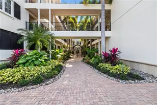 1400 Gulf Shore Blvd N, Naples, FL 34102 - Photo 19