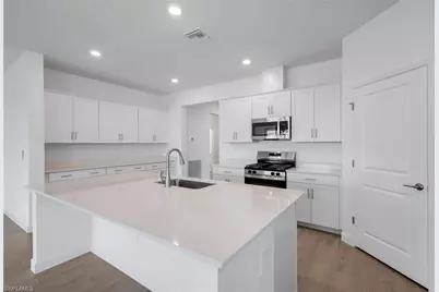 19232 Gentry Pl, Estero, FL 33928 - Photo 7
