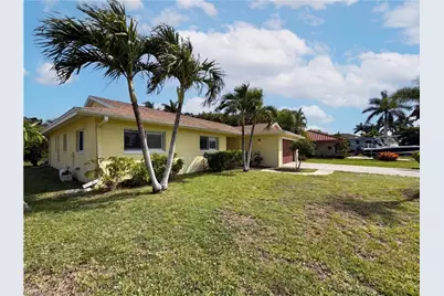 5644 Eichen Cir W, Fort Myers, FL 33919 - Photo 25
