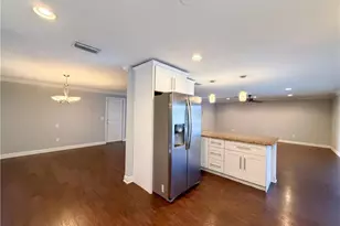 5644 Eichen Cir W, Fort Myers, FL 33919 - Photo 11
