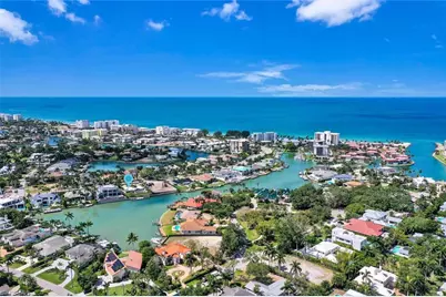 367 Mooring Line Dr, Naples, FL 34102 - Photo 41