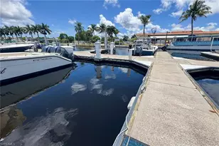 525 Newport Dr, Other, FL 34114 - Photo 7