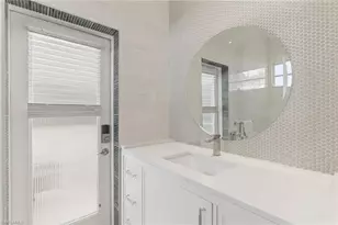 2205 Noble Ct, Naples, FL 34110 - Photo 19