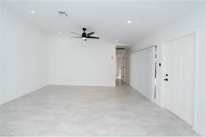 6306 Royal Woods Dr, Fort Myers, FL 33908 - Photo 5