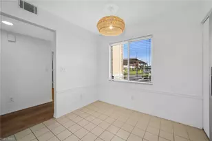 208 Furse Lakes Cir, Naples, FL 34104 - Photo 15
