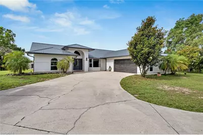 260 20th Ave NE, Naples, FL 34120 - Photo 3