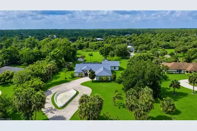 260 20th Ave NE, Naples, FL 34120 - Photo 1