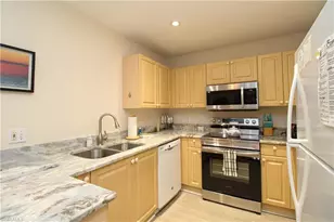 519 Roma Ct, Naples, FL 34110 - Photo 17