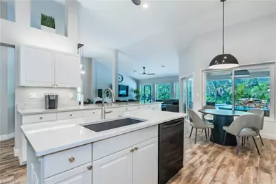 7653 Citrus Hill Ln, Naples, FL 34109 - Photo 11