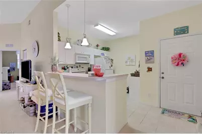 4236 Bellasol Cir #1021, Fort Myers, FL 33916 - Photo 3