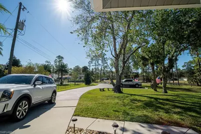 2421 22nd Ave NE, Naples, FL 34120 - Photo 35