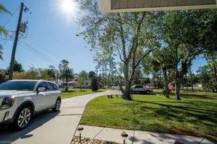 2421 22nd Ave NE, Naples, FL 34120 - Photo 35