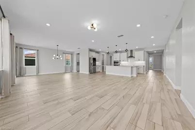 2038 Grove Dr, Naples, FL 34120 - Photo 5