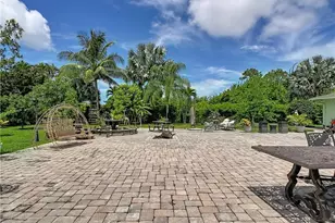 2280 Capri Ct, Naples, FL 34105 - Photo 37