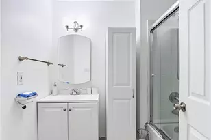 2280 Capri Ct, Naples, FL 34105 - Photo 17