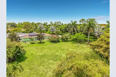 2280 Capri Ct, Naples, FL 34105 - Photo 21