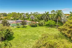 2280 Capri Ct, Naples, FL 34105 - Photo 21