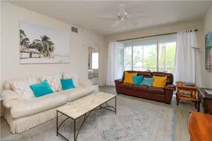 519 Roma Ct, Naples, FL 34110 - Photo 5