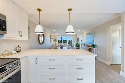 29 High Point Cir E #403, Naples, FL 34103 - Photo 17