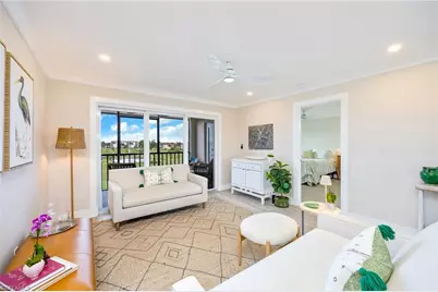 29 High Point Cir E #403, Naples, FL 34103 - Photo 9